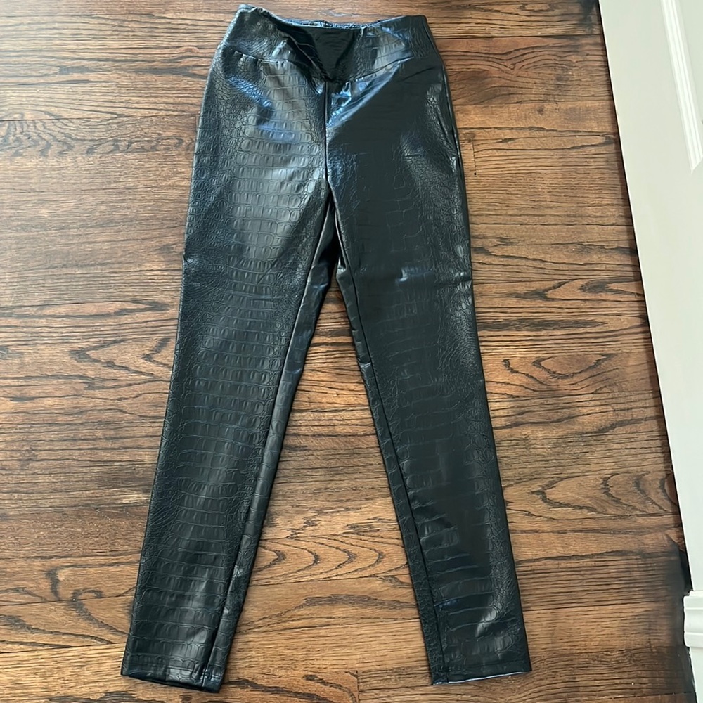 Alligator pants